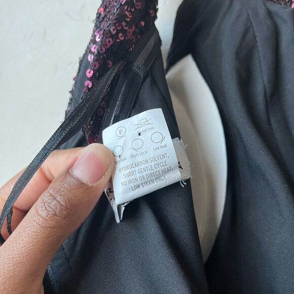 Rene Ruiz Gown Burgundy‎ Off the Shoulder Sequin Cocktail Formal Maxi Dress Sz 4 - Picture 10 of 12